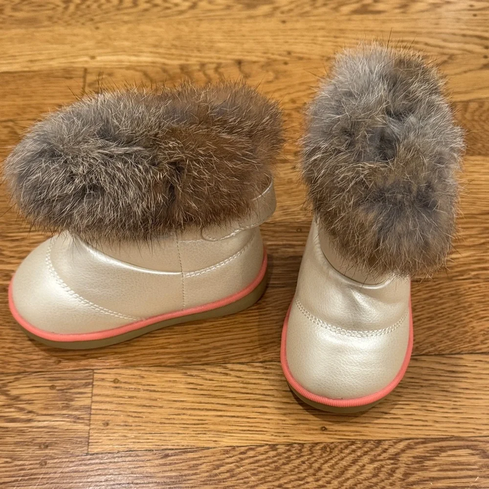 Rabbit Fur Trimmed Gold toddler boots Sz 23 toddler NWOT faux fur lined